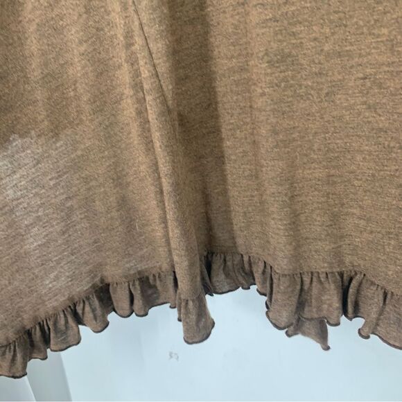 Basically Me Plus Size Brown Handkerchief Scalloped Hem Top Size 3X - Picture 5 of 12